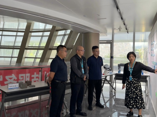 1782807435673041 见田科技董事长王煜翔赴北工大沉庆钻研院调研座谈